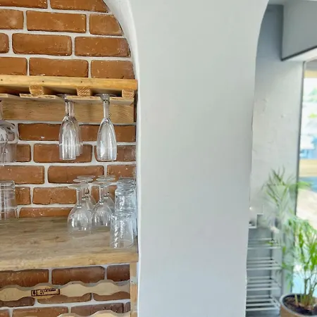 T4 Lumineux, Equipe, Au Centre D'aurillac