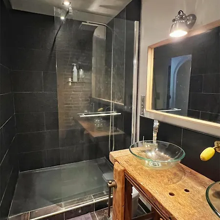 T4 Lumineux, Equipe, Au Centre D'aurillac Lejlighed