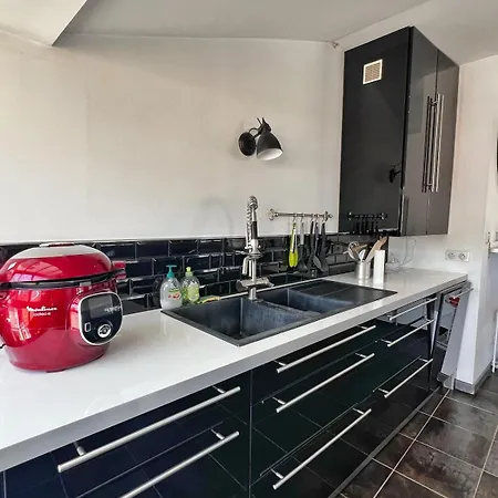 T4 Lumineux, Equipe, Au Centre D'aurillac * Aurillac