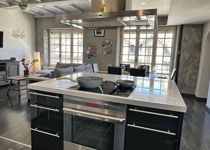 Appartement T4 Lumineux, équipé, Au Centre D'aurillac Aurillac