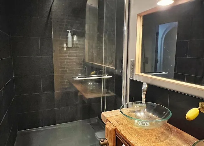 T4 Lumineux, équipé, Au Centre D'aurillac Appartement