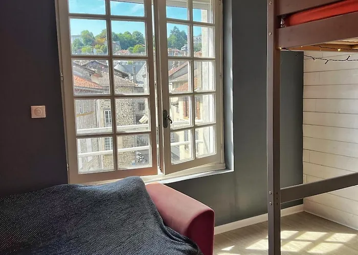 T4 Lumineux, équipé, Au Centre D'aurillac * Aurillac