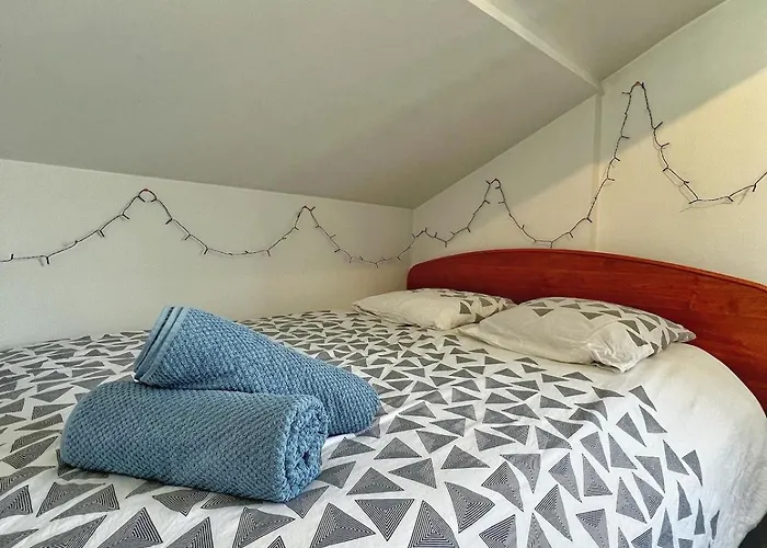 Appartement T4 Lumineux, équipé, Au Centre D'aurillac
