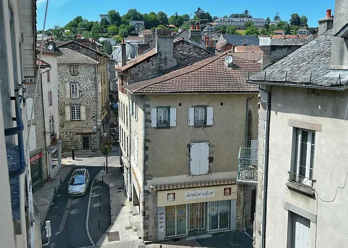 T4 Lumineux, équipé, Au Centre D'aurillac Aurillac